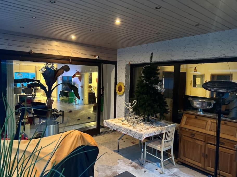 Villa Casa Blanca Mit Privatem Schwimmbad 26 Grad Und Sauna Дуйсбург Экстерьер фото